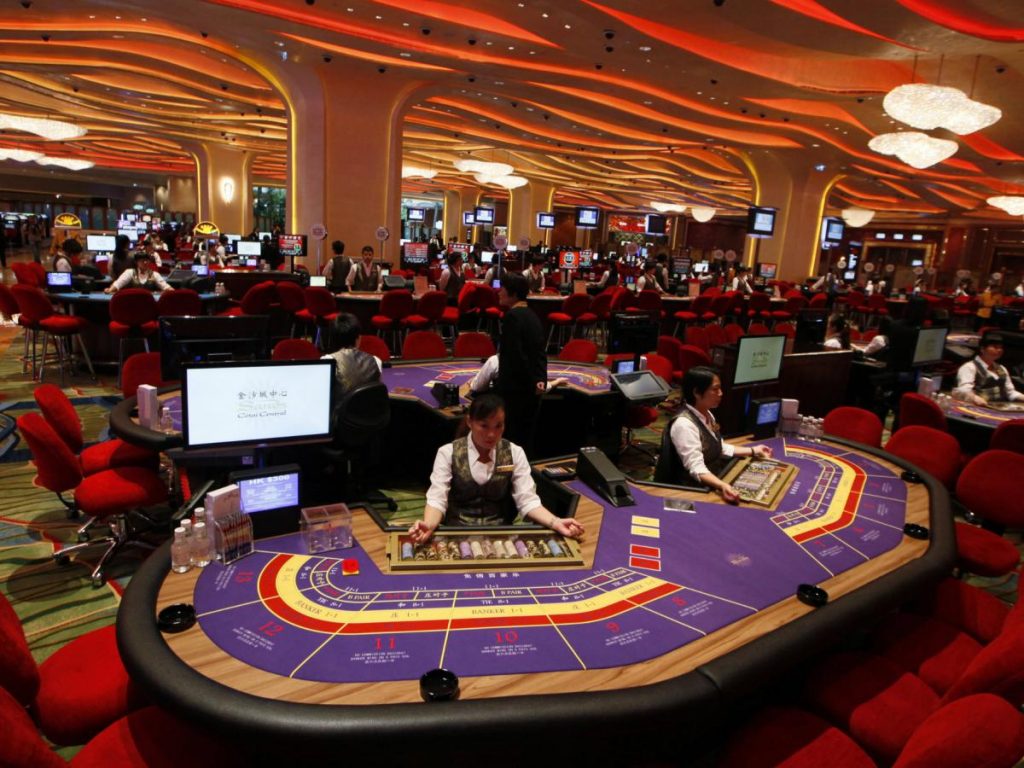 Online Baccarat